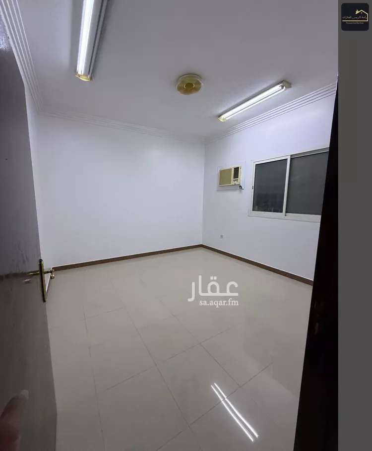 شقة للإيجار في صورة 3