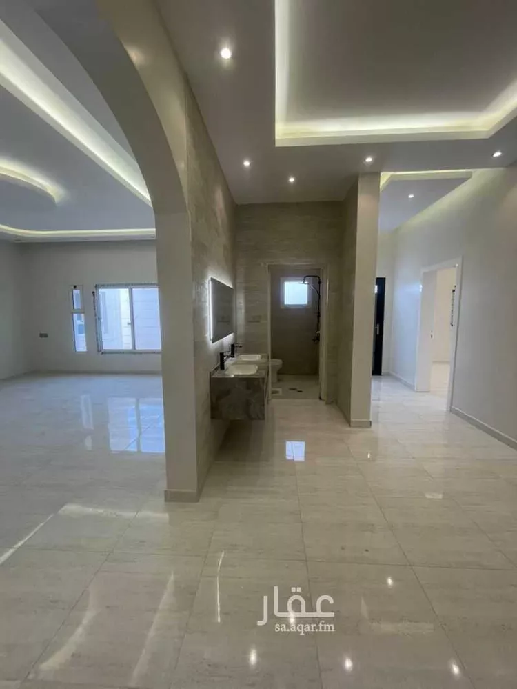 فيلا للبيع في شارع حي ج26 34, حي حي الربوة - بقيق, مدينة بقيق, المنطقة الشرقية 6