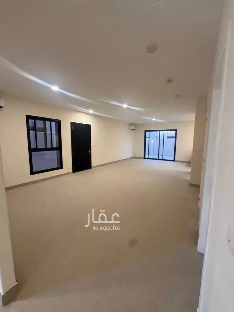 فيلا للإيجار في شارع التينية ، حي مطار الملك خالد الدولي ، الرياض ، منطقة الرياض 8