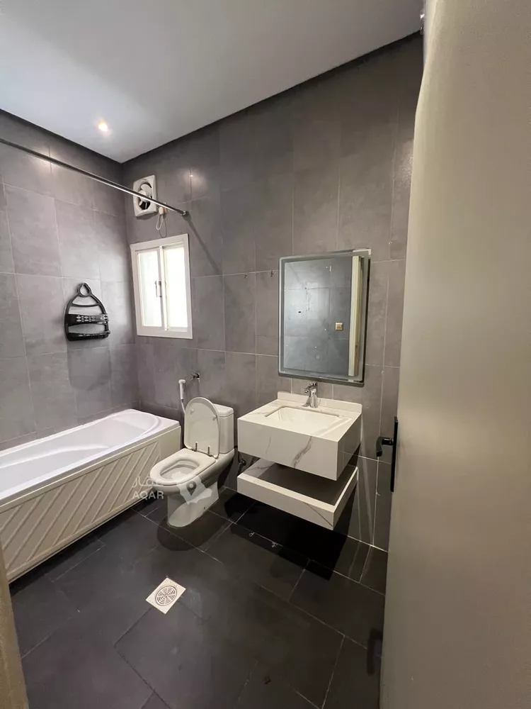 Floor for Rent in Jeddah Al Basateen