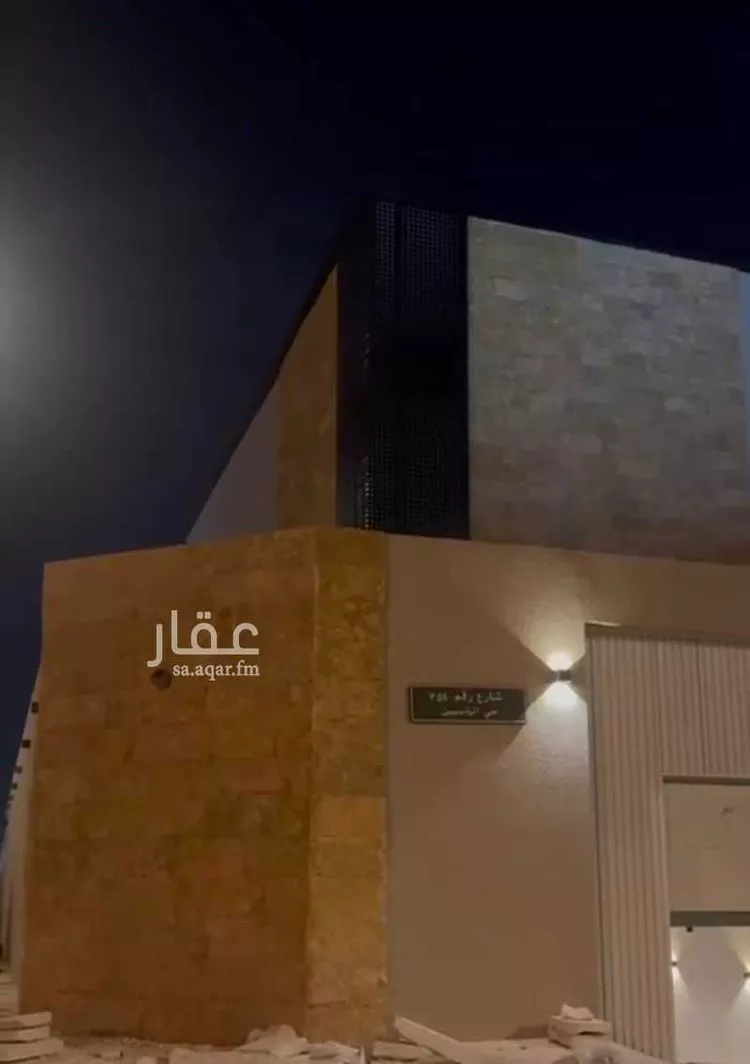 فيلا للإيجار في شارع رقم 354, حي الياسمين, مدينة الرياض, منطقة الرياض صورة 2