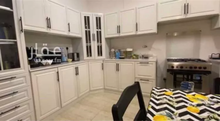 فيلا للإيجار في شارع علي بن أحمد الظفري, حي مطار الملك خالد الدولي, مدينة الرياض, منطقة الرياض صورة 2