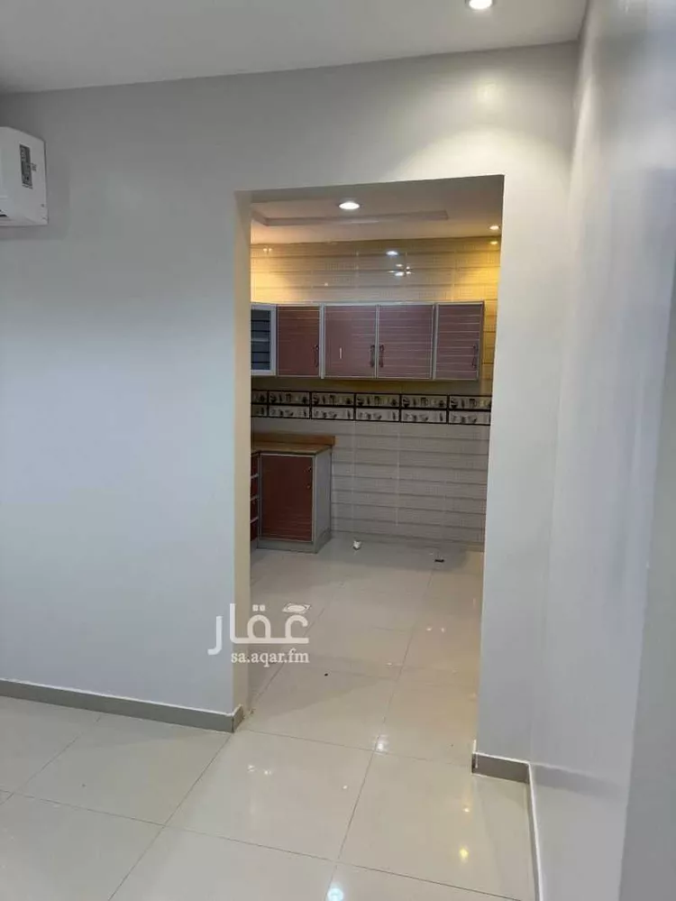 شقة للإيجار في شارع معن بن حذيفة, حي العريجاء, مدينة الرياض, منطقة الرياض صورة 4