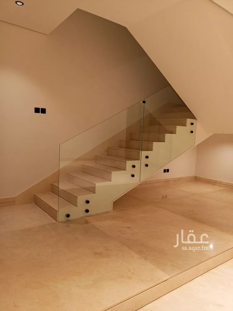 فيلا للبيع في شارع ابن عثمان السلمي, حي العارض, مدينة الرياض, منطقة الرياض صورة 3