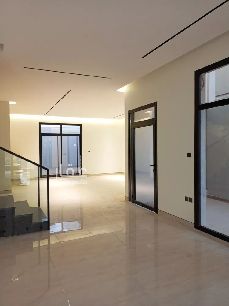 فيلا للبيع في شارع سليمان الصقلي, حي النرجس, مدينة الرياض, منطقة الرياض صورة 4