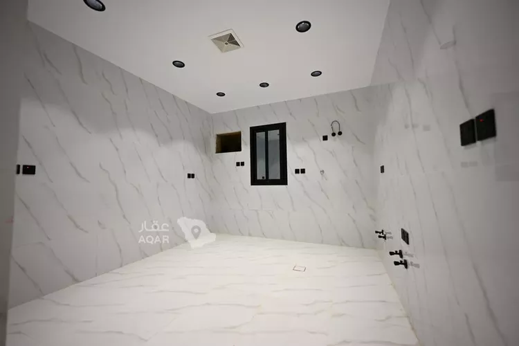 شقة للبيع في شارع عبدالله ابن الجد ابن القيس, حي الشاطئ, مدينة جازان, منطقة جازان 9