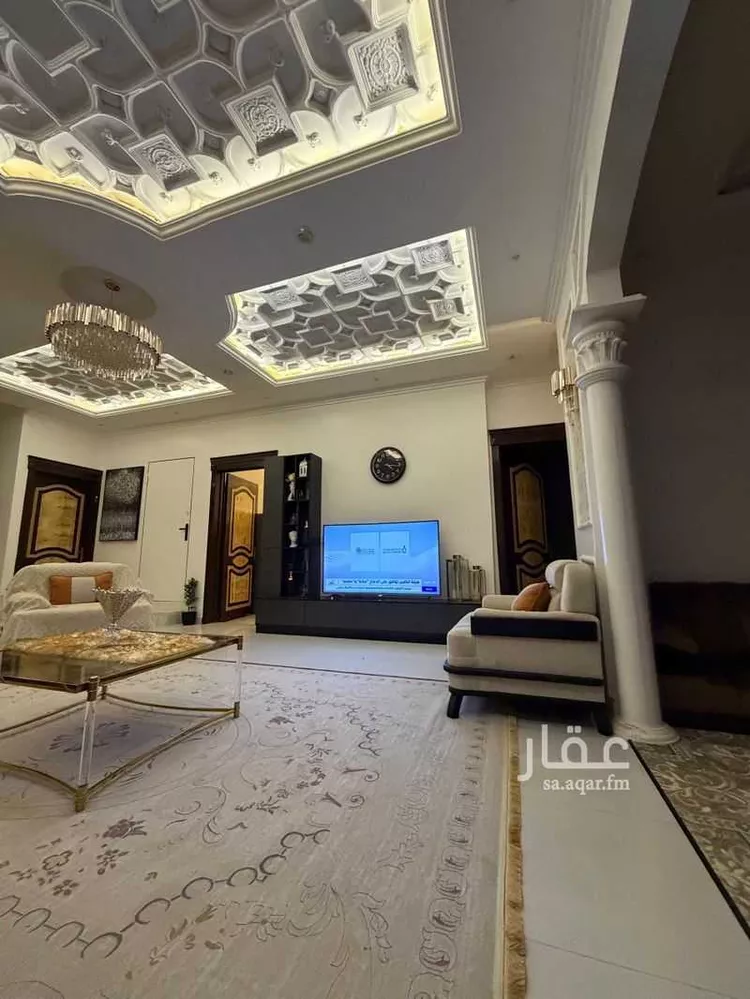 فيلا للإيجار في شارع طارق بن المرتفع ، حي ديراب ، الرياض ، منطقة الرياض صورة 2