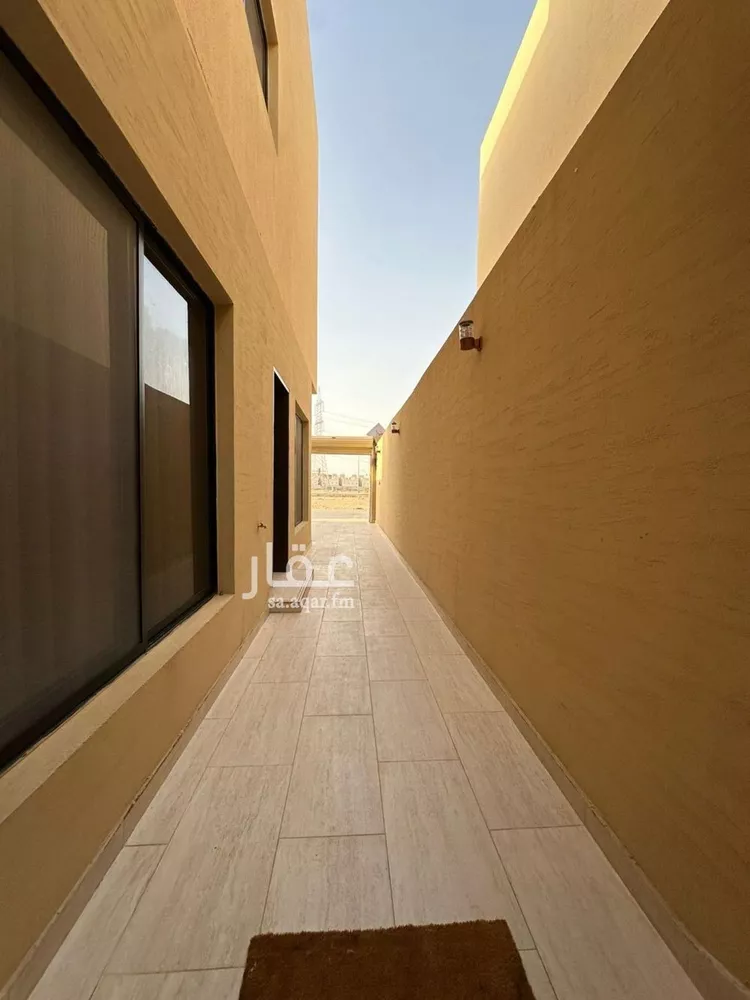 دور للبيع في شارع النفوذ, حي عكاظ, مدينة الرياض, منطقة الرياض صورة 4
