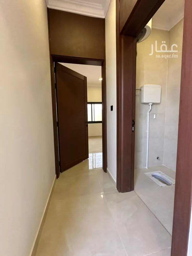 دور للبيع في شارع الصحراء, حي عكاظ, مدينة الرياض, منطقة الرياض 15