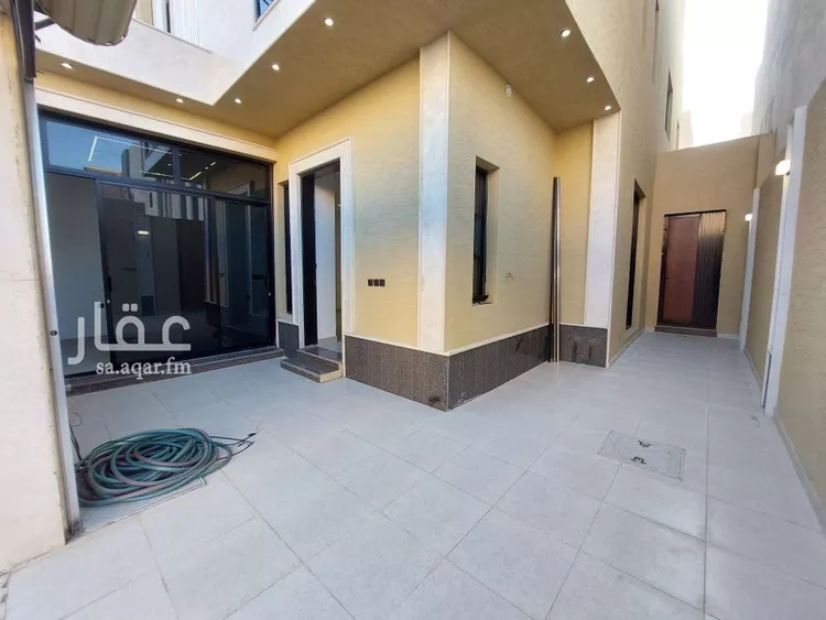 فيلا للبيع في شارع خديجة بنت خويلد, حي طويق, مدينة الرياض, منطقة الرياض 16