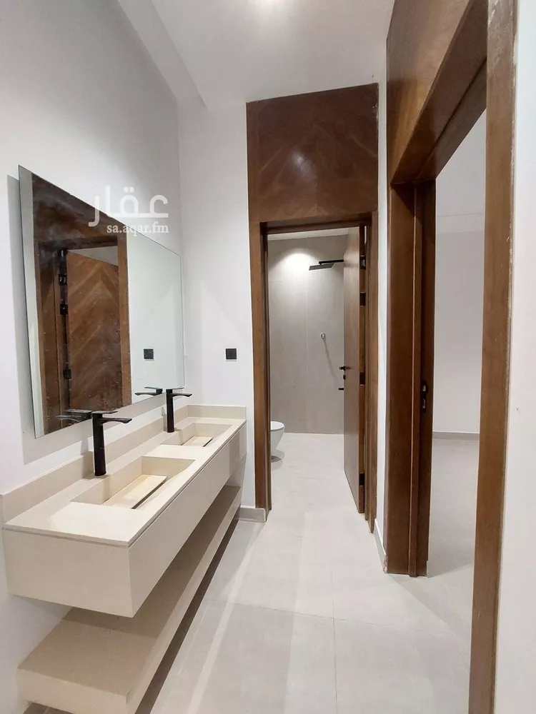 فيلا للبيع في شارع خديجة بنت خويلد, حي طويق, مدينة الرياض, منطقة الرياض صورة 5