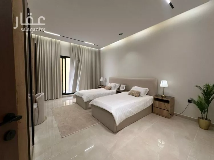 Floor for Sale in Riyadh Okaz 12