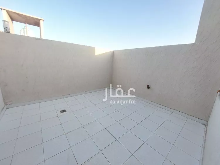 فيلا للبيع في شارع خديجة بنت خويلد, حي طويق, مدينة الرياض, منطقة الرياض 18