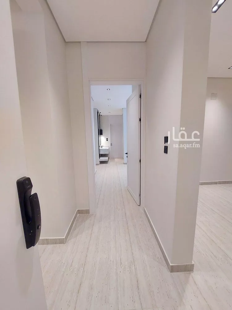 شقة للبيع في شارع الصحراء, حي عكاظ, مدينة الرياض, منطقة الرياض 12