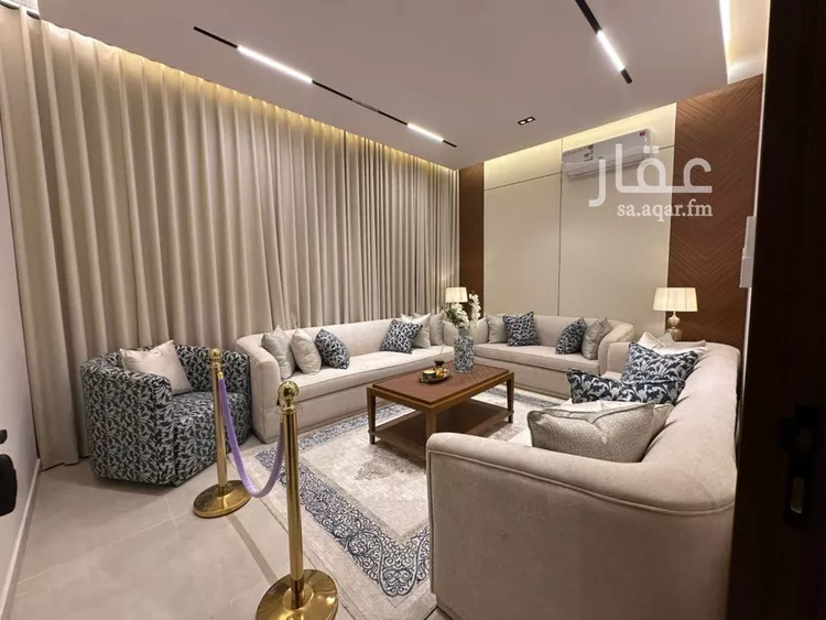 دور للبيع في شارع الصحراء, حي عكاظ, مدينة الرياض, منطقة الرياض 13