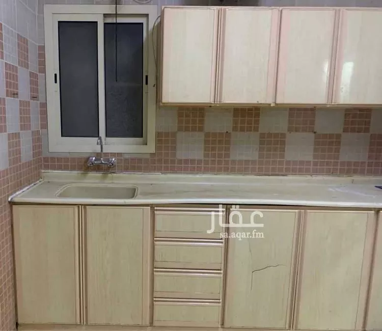 عمارة للإيجار في شارع الثاني والعشرون, حي الثقبة, مدينة الخبر, المنطقة الشرقية صورة 2
