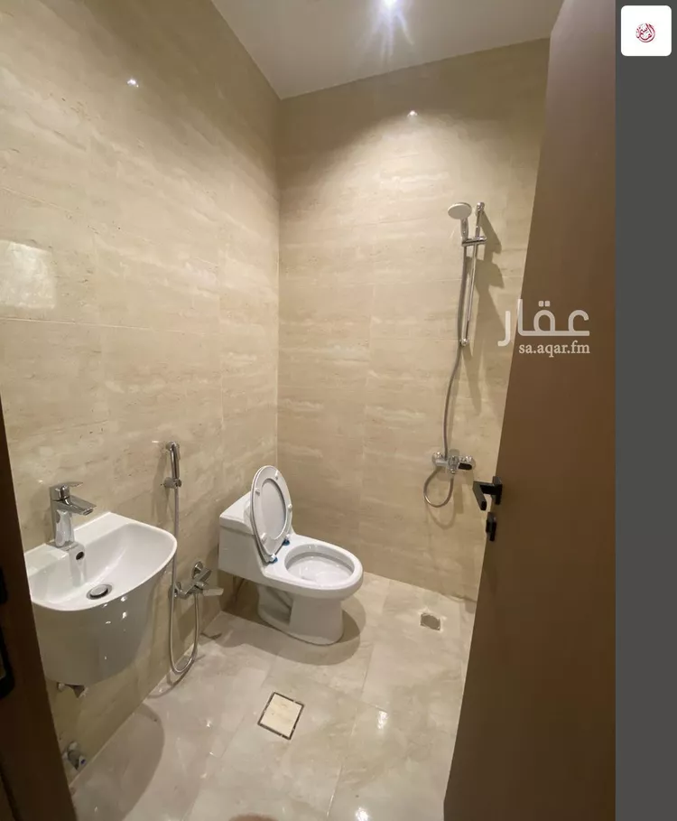 فيلا للإيجار في شارع عبدالعزيز الخويطر, حي القيروان, مدينة الرياض, منطقة الرياض 13