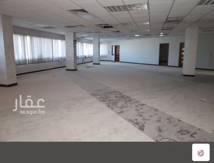 مكتب تجاري للإيجار في شارع طريق الملك عبدالعزيز, حي السليمانية, مدينة الرياض, منطقة الرياض صورة 2