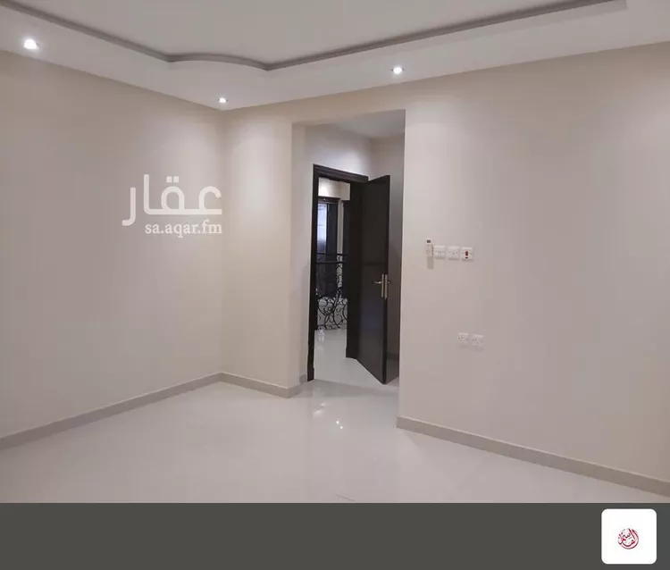 فيلا للإيجار في شارع الخزرج, حي لبن, مدينة الرياض, منطقة الرياض صورة 3