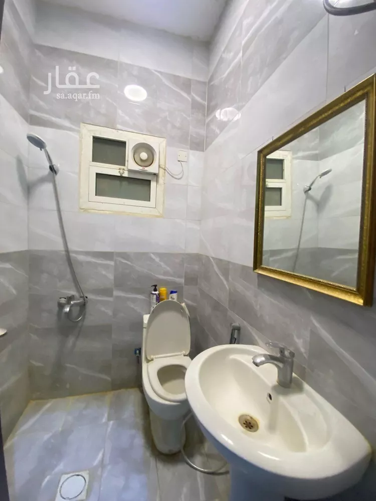 شقة للإيجار في شارع ابي سفيان بن حرب, حي النزهة, مدينة الرياض, منطقة الرياض صورة 2