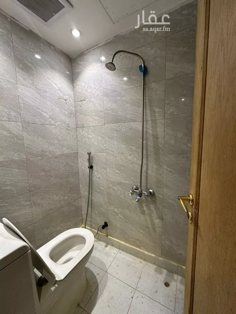 شقة للإيجار في شارع جرير بن عبدالله البجلي, حي مغرزات, مدينة الرياض, منطقة الرياض