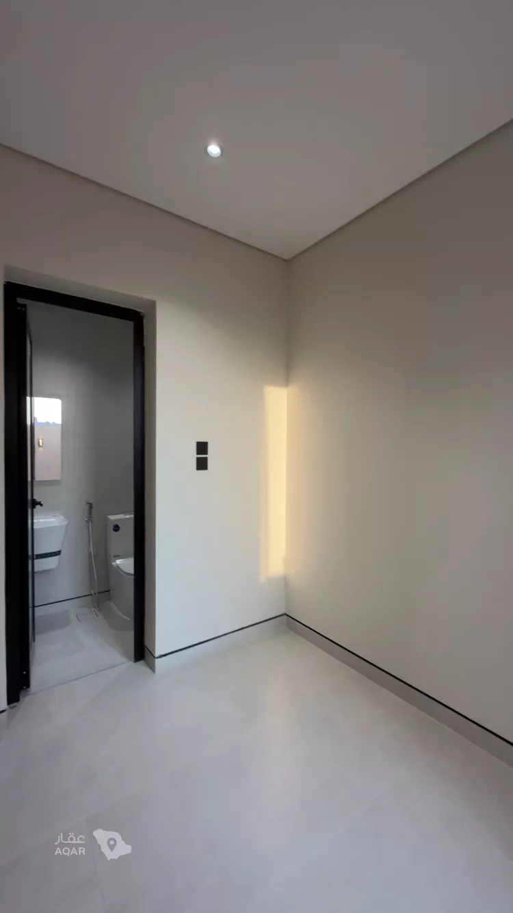 Villa for Sale in Dammam Ash Shulah 17