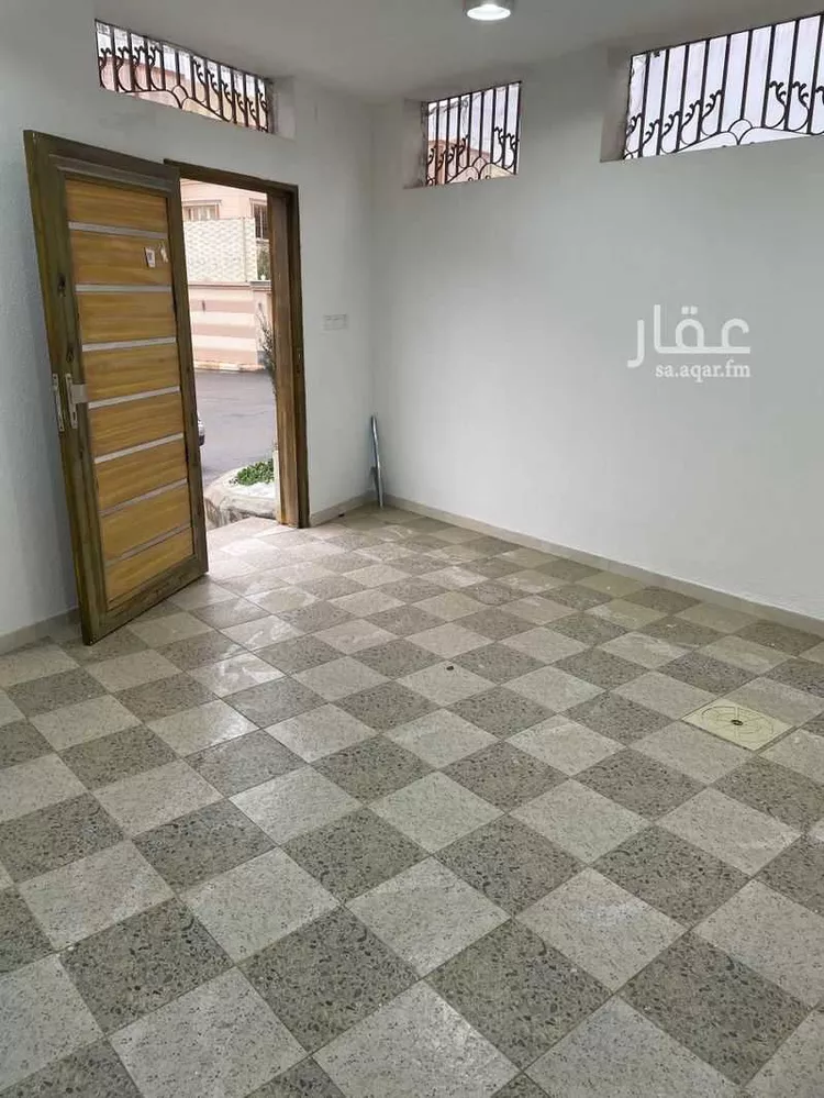 شقة للإيجار في شارع 48 الصفا ، حي الصفا ، ابها ، منطقة عسير صورة 3