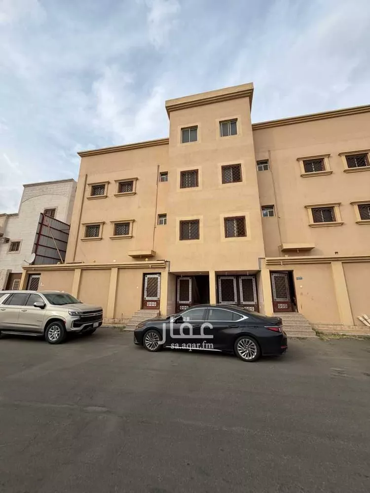 Apartment for Sale in Khamis Mushait Al Moosa Subdivision 6