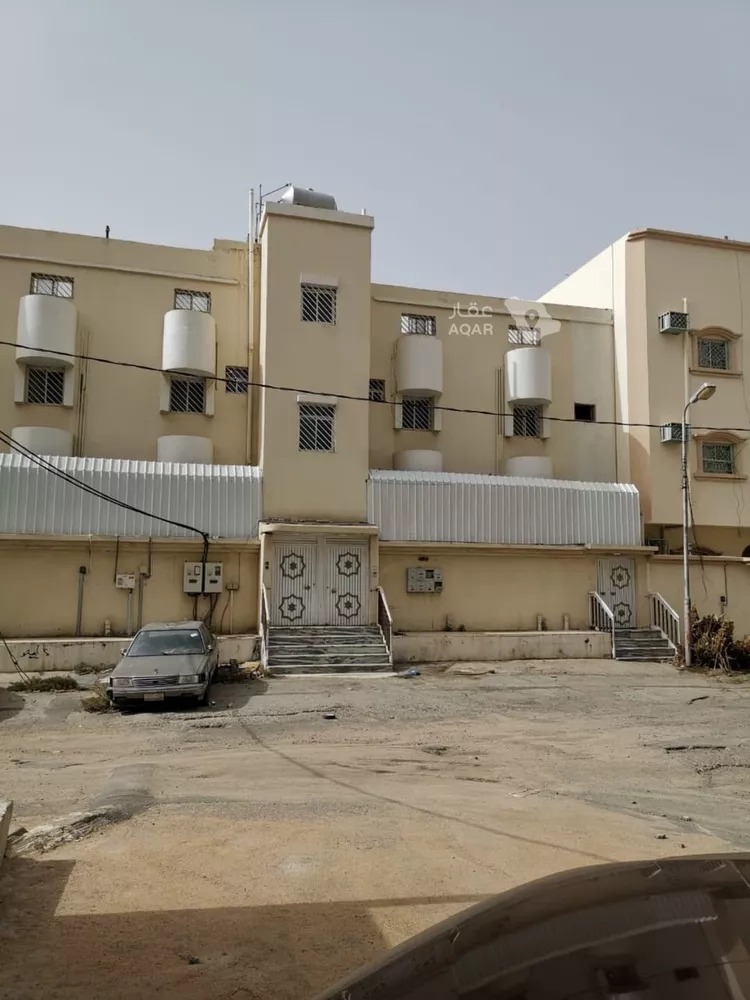 عمارة للبيع في شارع زاهر بن حرام الاشجعي, حي العزيزية, مدينة خميس مشيط, منطقة عسير