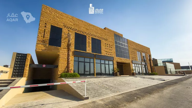 Complex for rent in Riyadh Al Qirawan