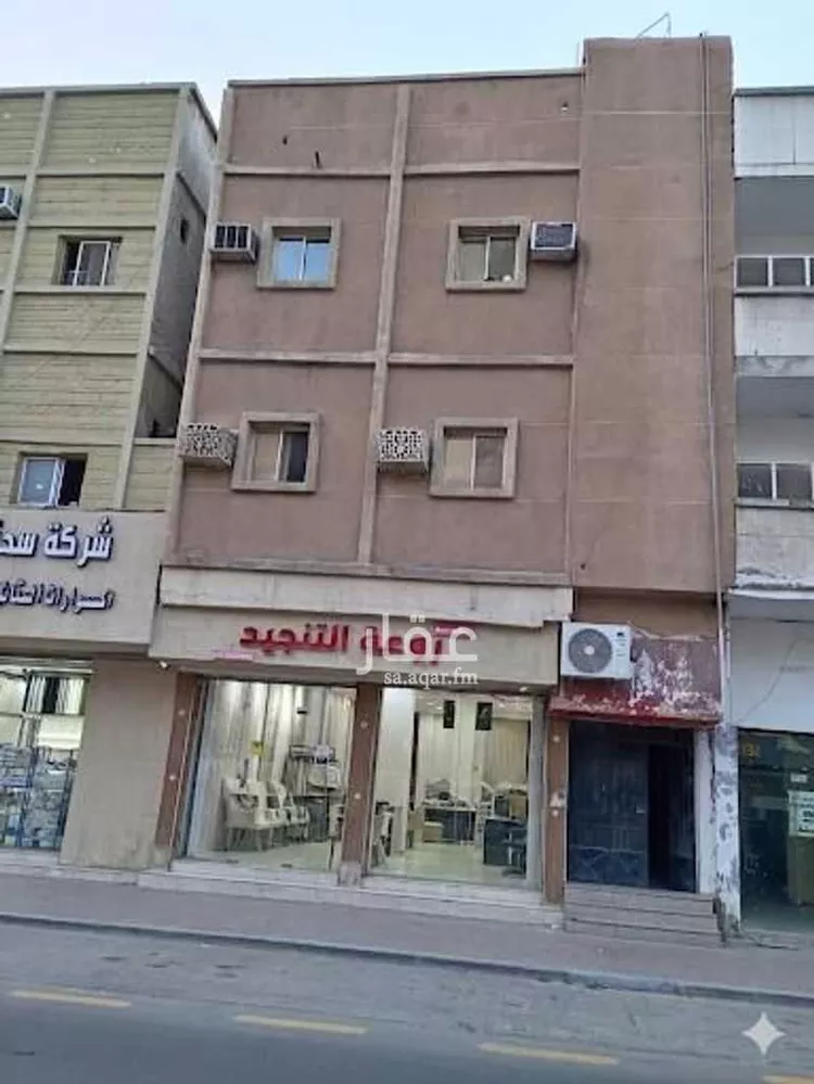 عمارة للبيع في شارع السادس عشر, حي السوق, مدينة الدمام, المنطقة الشرقية