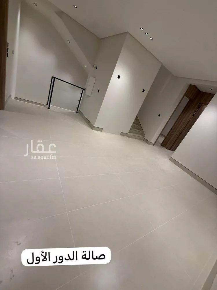 فيلا للبيع في شارع يعقوب الصفار, حي المهدية, مدينة الرياض, منطقة الرياض 12