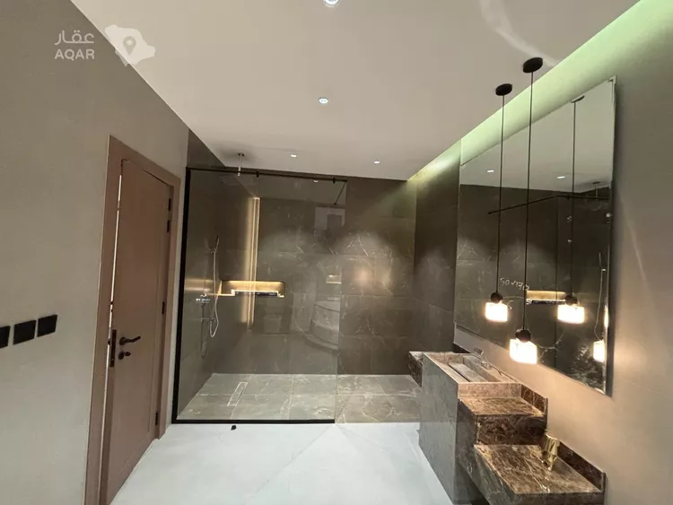 فيلا للبيع في شارع حلل بنت أبي المكارم, حي المهدية, مدينة الرياض, منطقة الرياض 8