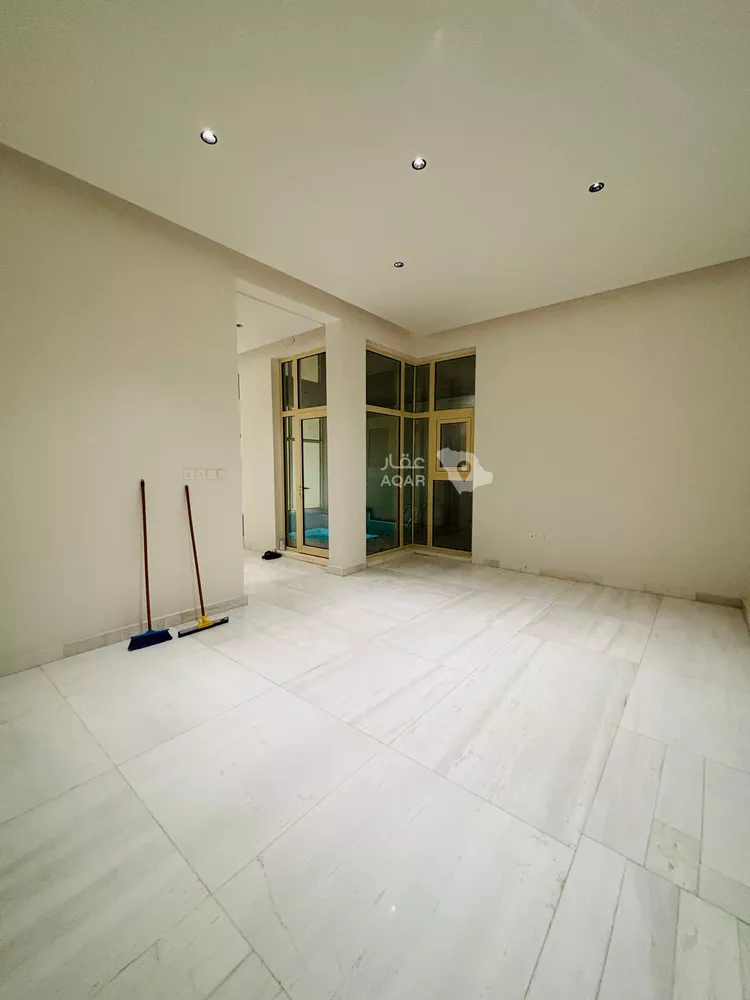 Villa for Sale in Riyadh Al Mahdiyah 7