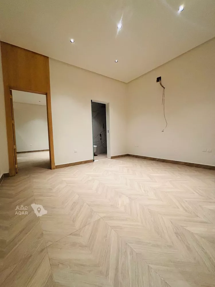 Villa for Sale in Riyadh Al Mahdiyah 12