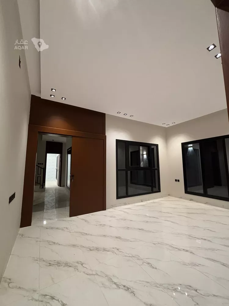Villa for Sale in Riyadh Al Mahdiyah 3
