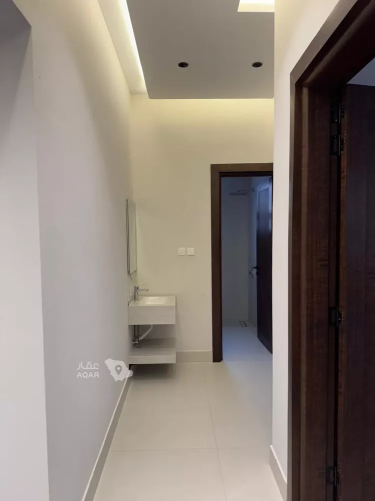 فيلا للبيع في شارع فاطمة بنت النور الطبري, حي العارض, مدينة الرياض, منطقة الرياض 3