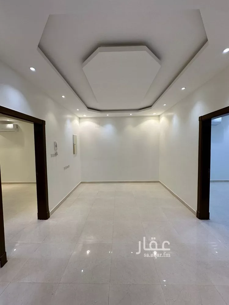 فيلا للبيع في شارع أبي بكر بن فتحون, حي المهدية, مدينة الرياض, منطقة الرياض 8