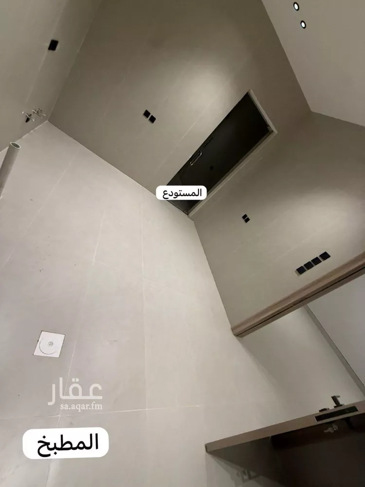 فيلا للبيع في شارع يعقوب الصفار, حي المهدية, مدينة الرياض, منطقة الرياض 10