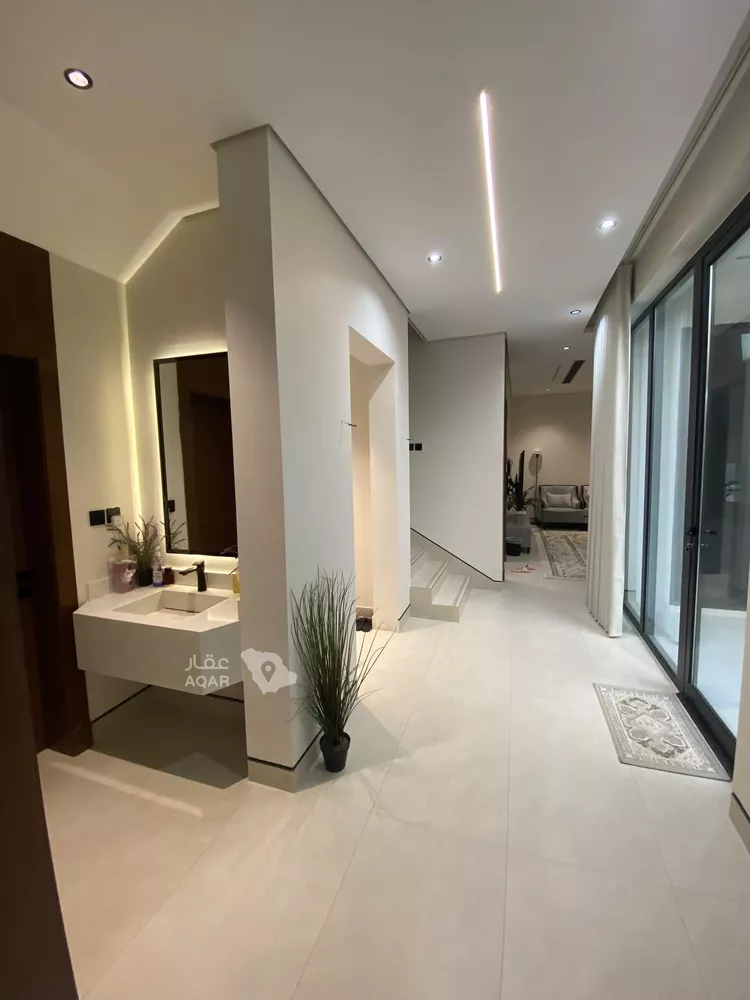 Villa for Sale in Riyadh Al Mahdiyah صورة 4