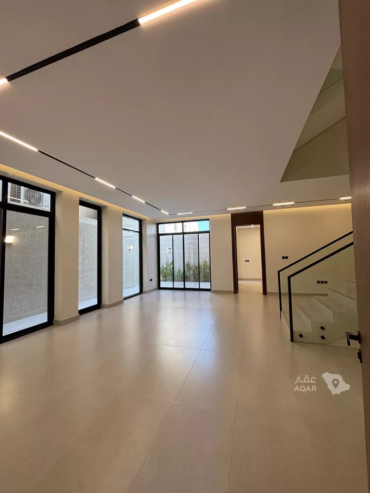 Villa for Sale in Riyadh Al Mahdiyah صورة 3