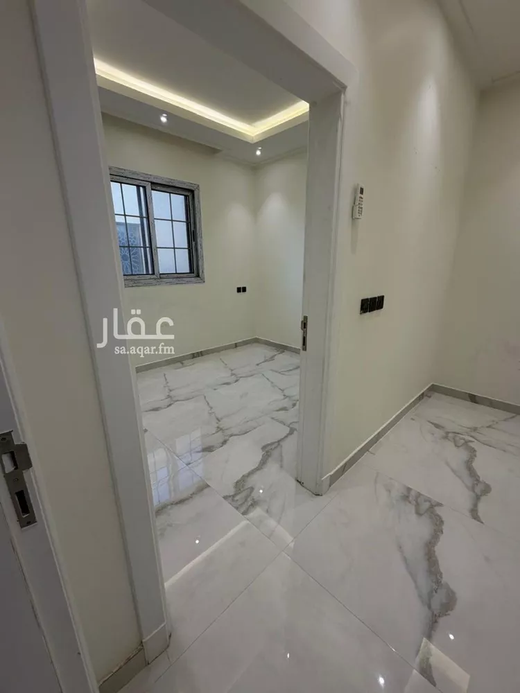 فيلا للإيجار في شارع إبراهيم بن صدقة, حي المهدية, مدينة الرياض, منطقة الرياض صورة 5