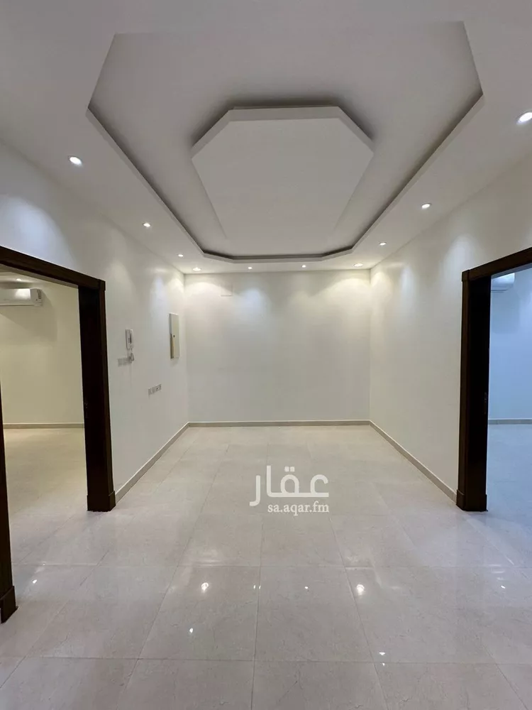 فيلا للبيع في شارع أبي بكر بن فتحون, حي المهدية, مدينة الرياض, منطقة الرياض 15