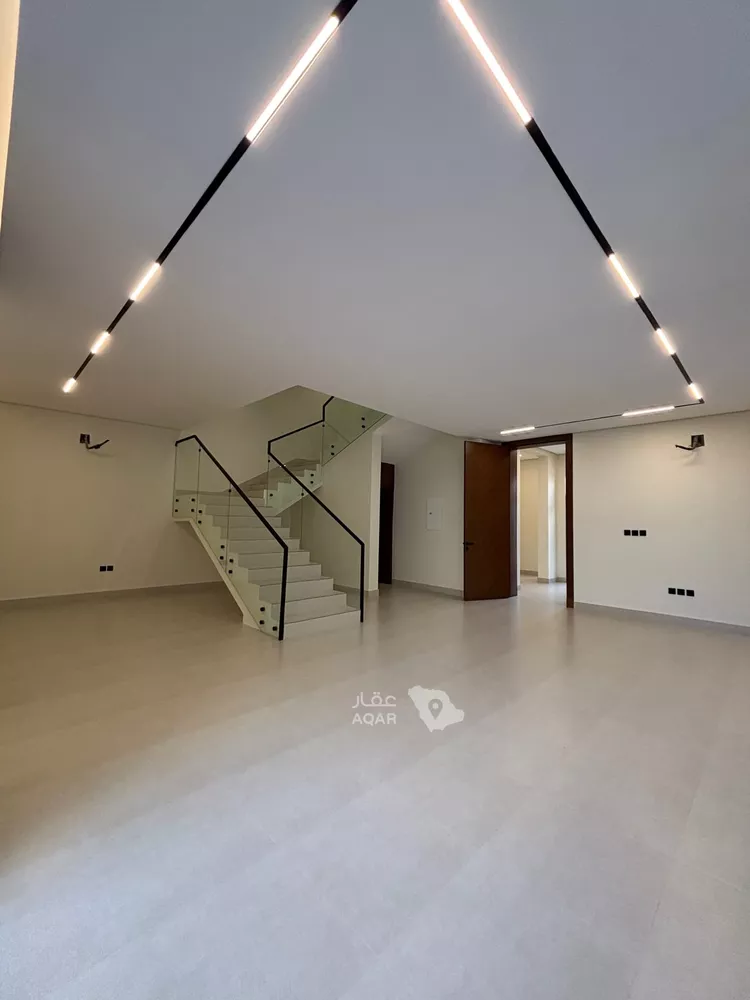 Villa for Sale in Riyadh Al Mahdiyah صورة 4