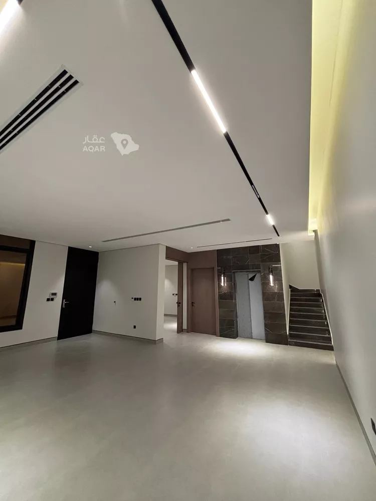 فيلا للبيع في شارع حلل بنت أبي المكارم, حي المهدية, مدينة الرياض, منطقة الرياض 5