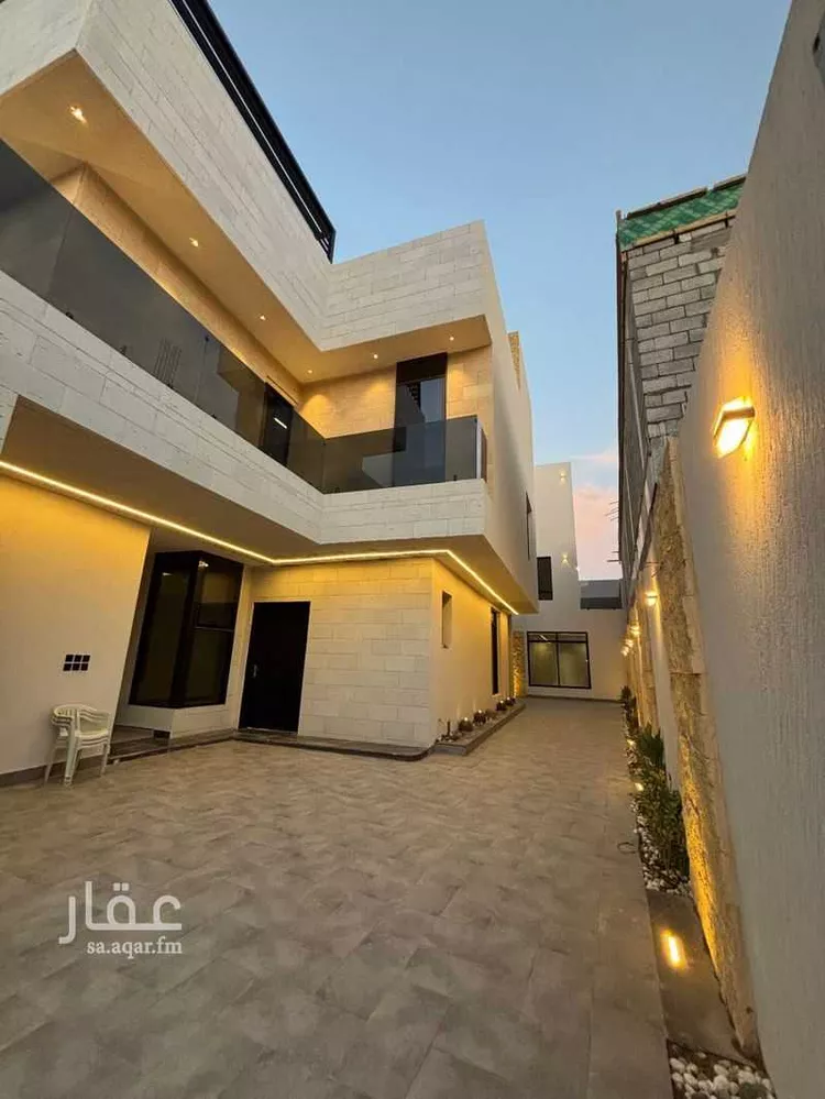 فيلا للبيع في شارع حلل بنت أبي المكارم, حي المهدية, مدينة الرياض, منطقة الرياض صورة 2