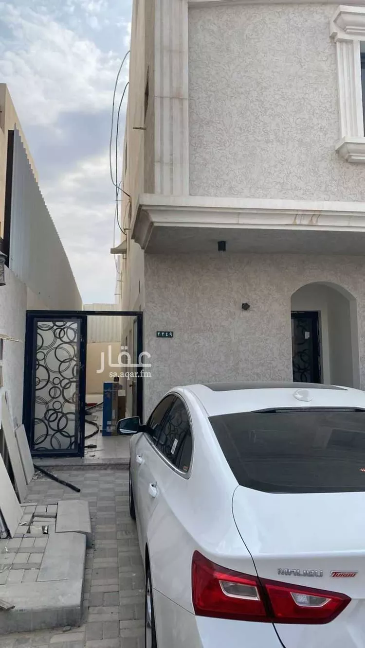 شقة للبيع في شارع زهير بن قيس ، حي الشعلة ، الدمام ، الدمام