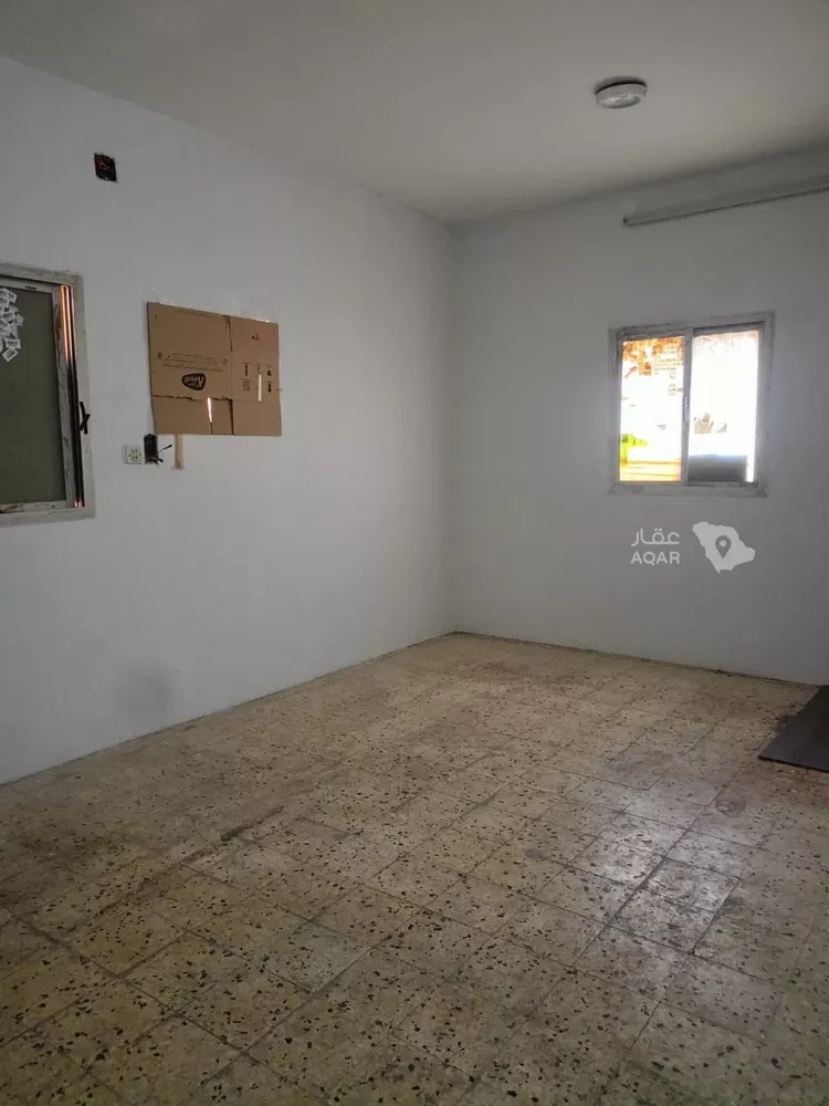 شقة للإيجار في شارع عين مهرة, حي العزيزية, مدينة الرياض, منطقة الرياض صورة 2