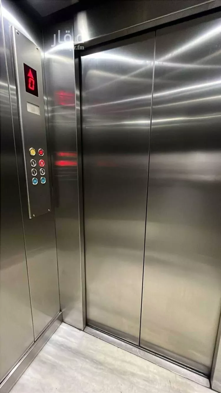 مكتب تجاري للإيجار في شارع العزيزية الفرعي, حي العزيزية, مدينة الرياض, منطقة الرياض صورة 3