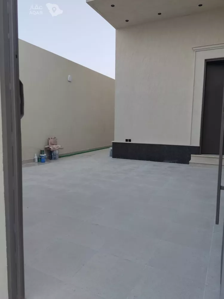 Floor for Rent in Riyadh Dahiat Namar 9
